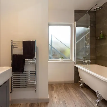 Howgills House 4*