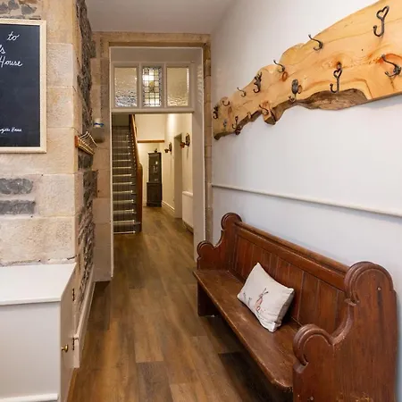 Howgills House 4*