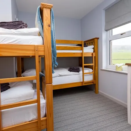 Howgills House Отель 4*