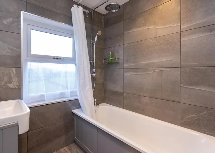 Howgills House Hotel 4*